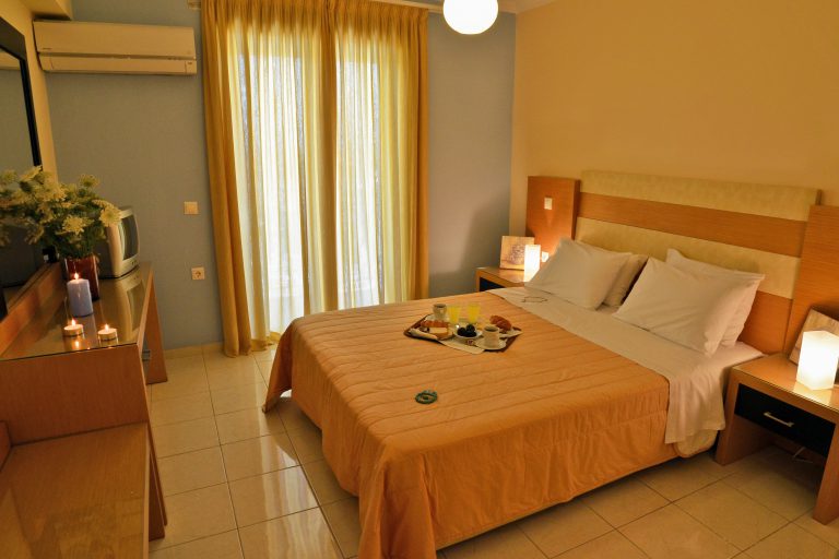 Two-Bedroom Apartment (4 adults) - Elea Hotel